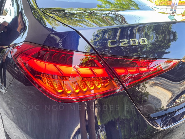 Đèn pha full LED trên Mercedes-Benz C 200 Avantgarde 2022