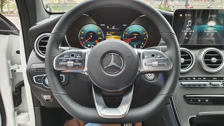 nội thất Mercedes GLC 300 4Matic Coupe